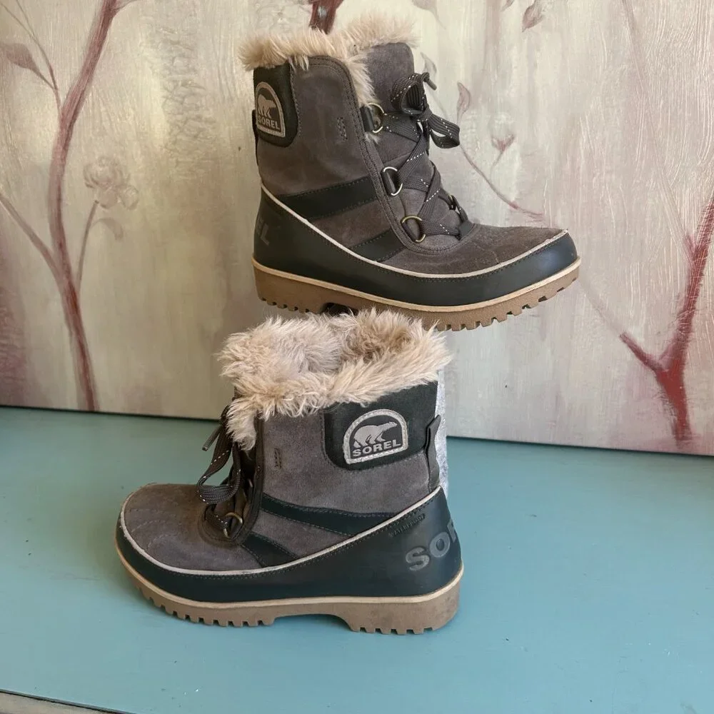 Sorel Tivoli II  Tall Ankle Fur Lined Lace Up Winter Snow Boots Size 6.5 Women's